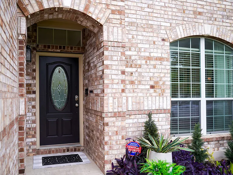 20553 Farm Pond Ln — Photo 39