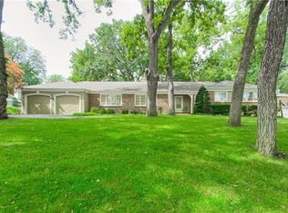 5734 Windsor Dr, Fairway, KS 66205