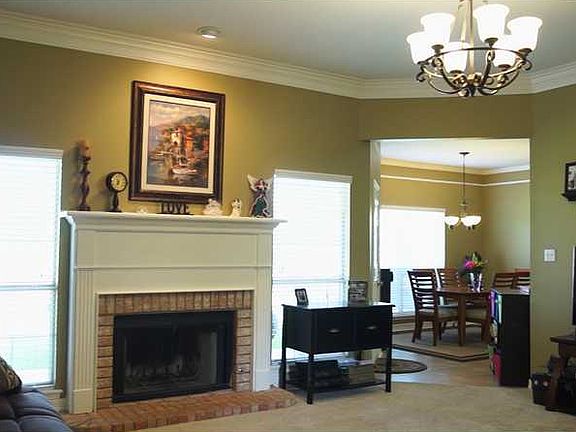 4th image of 2128 Middle Creek Blvd