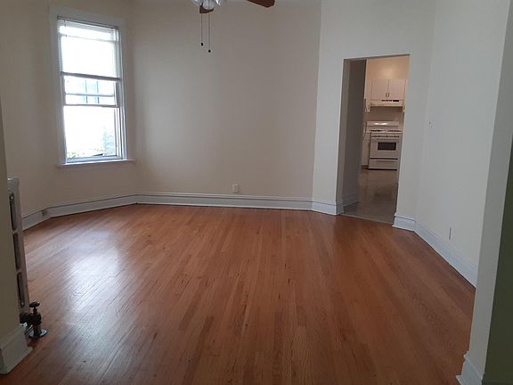 5th image of 1315 W Carmen Ave #2F