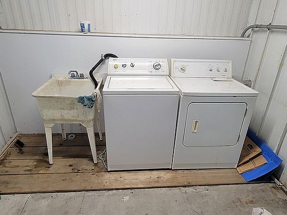 5th image of 982 Montego Ave E