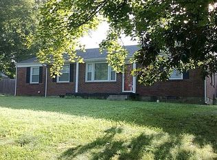 1007 McGregor Dr, Clarksville, TN 37040