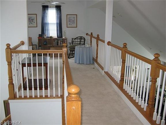 5th image of 415 W Heritage Dr