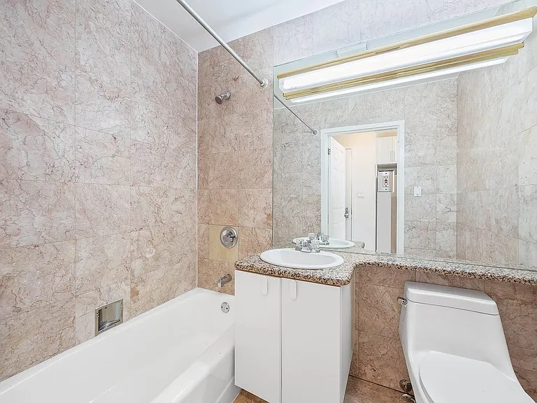 106 Fulton St #5F — Photo 4