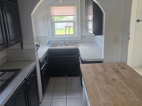 4th image of 4298 Fay Rd