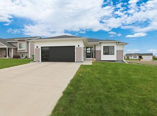 2411 Larkspur Ridge Dr, Brookings, SD 57006