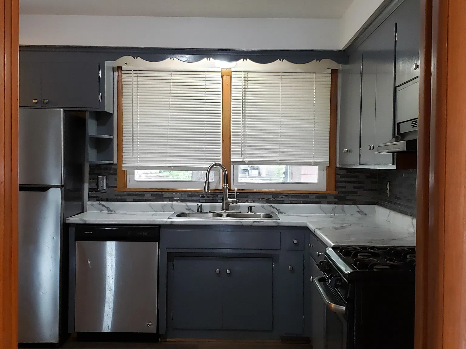 4 bed, 2495 sqft, $2,550 — Photo 3