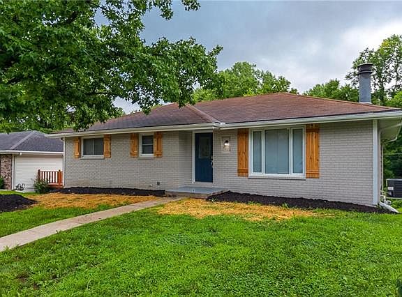 2nd image of 4605 Llama Ln