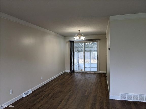 3rd image of 3715 Bramblewood Dr