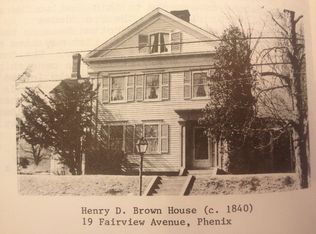 19 Fairview Ave, West Warwick, RI 02893