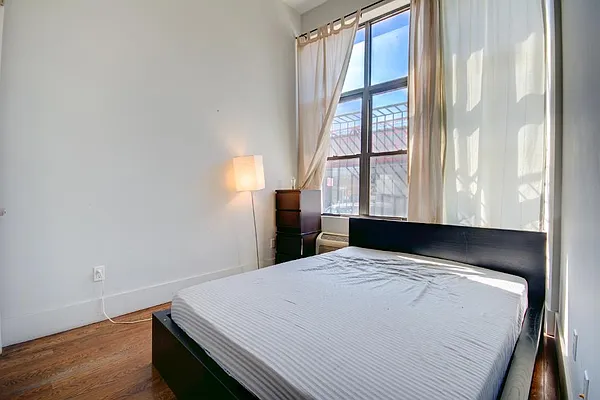 Rented by Corcoran | media 22