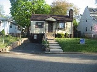 97 Lafayette St, Piscataway, NJ 08854