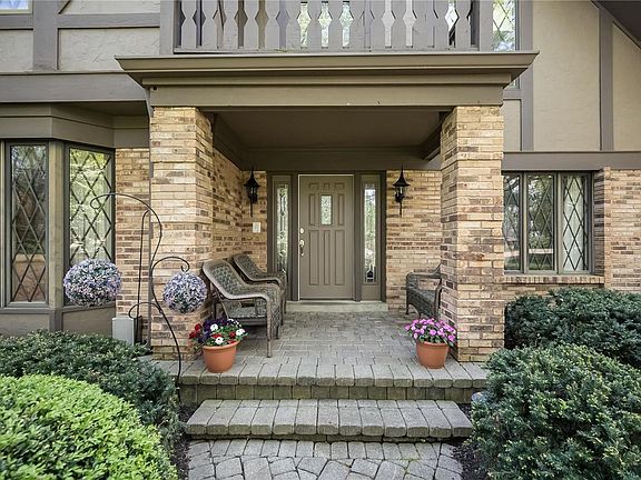 3rd image of 13266 Tall Pine Ct