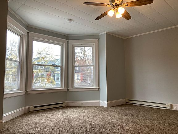 5th image of 104 Ruby St #2