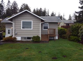 18 Auburn Ave, Astoria, OR