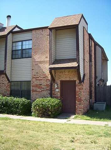 1st image of 401 SE 12th 184 Norman #184