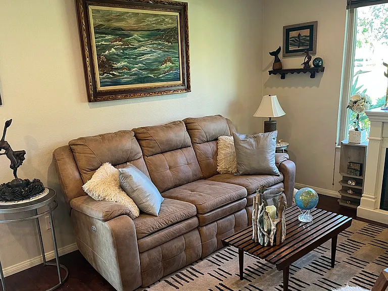 308 Volney Ln — Photo 8