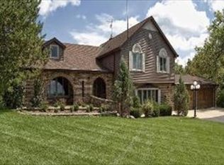 24700 W Indian Trail Rd, Barrington, IL 60010