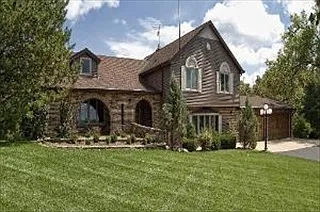 24700 W Indian Trail Rd photo 1