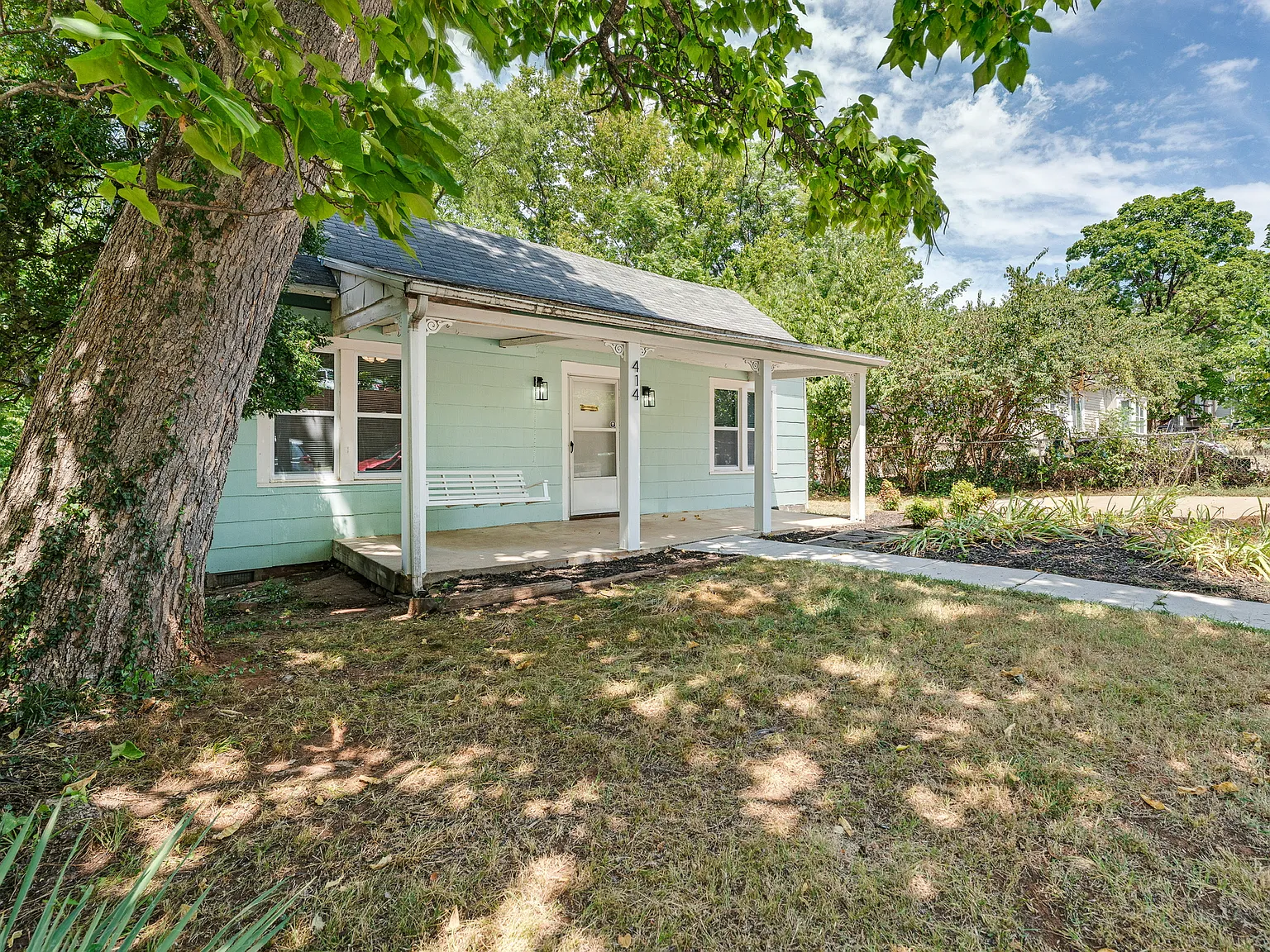 2 bed, 1112 sqft, $2,100 — Photo 4