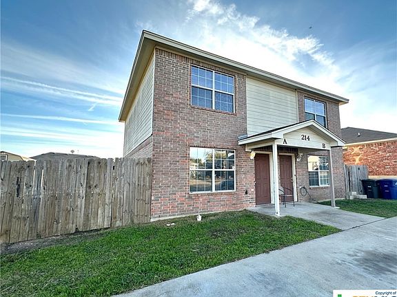 2nd image of 214 Janelle Dr #A-b