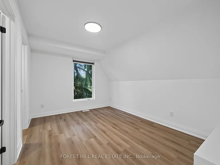 221 Churchill Ave #R — Photo 16