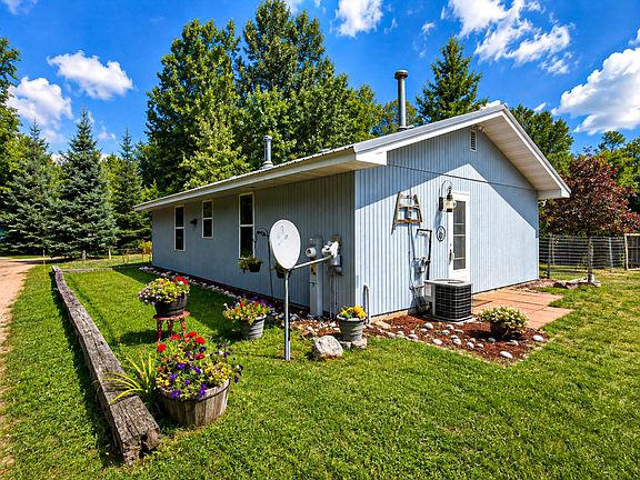 3rd image of 13726 Greenstone Dr