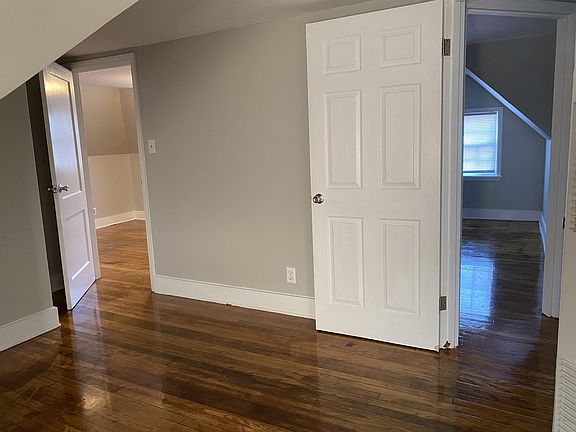4th image of 3252 Spottswood Ave