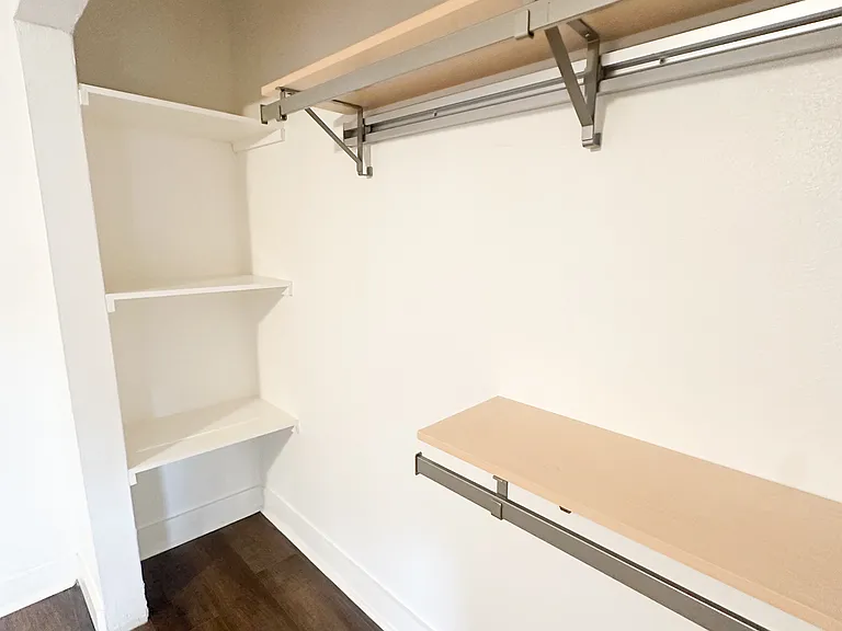320 E Dewey Pl #9 — Photo 7