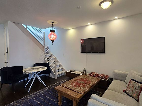 4th image of 151 Somers St #4B