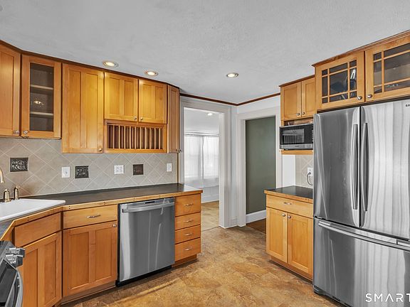 4th image of 34 Old Kennedy Road