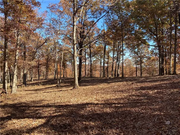 8TH Ave, Gravette, AR 72736