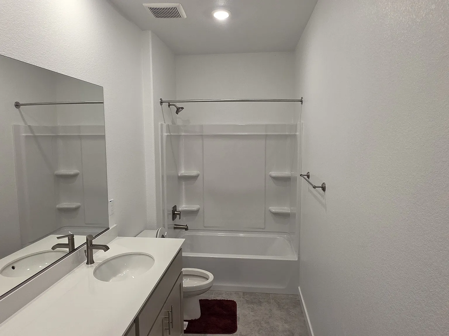 4 bed, 2495 sqft, $3,500 — Photo 4
