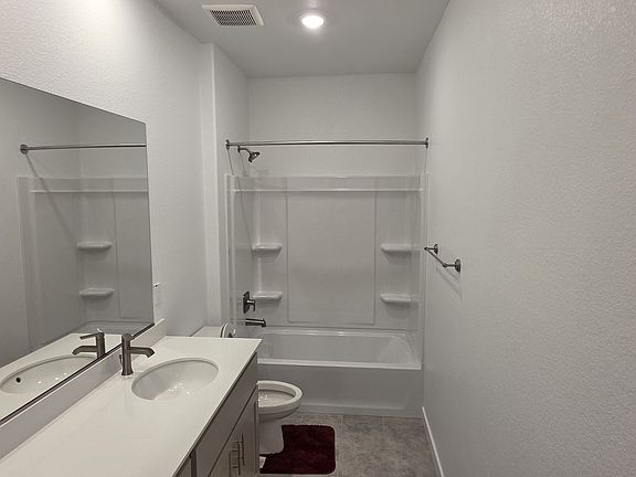 4th image of 1719 Shingle Ave