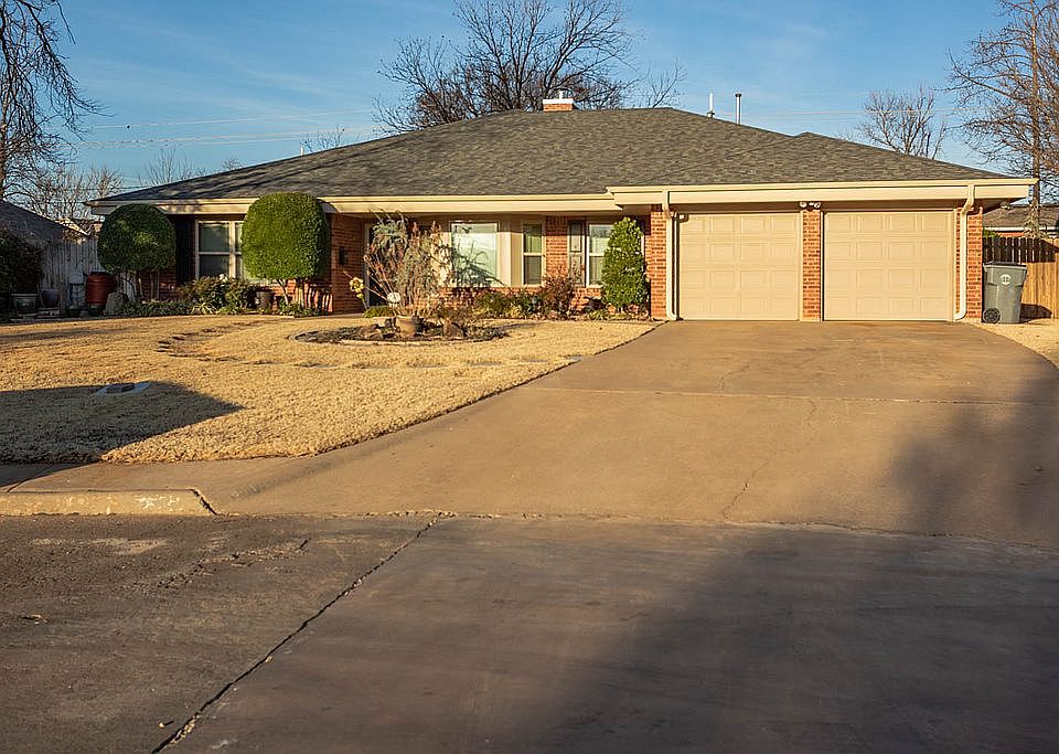 1st image of 811 NW 46th St