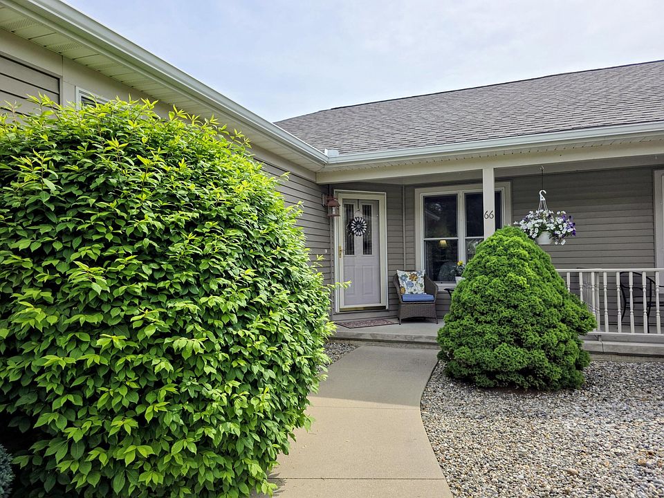 1st image of 66 Oakwood Dr