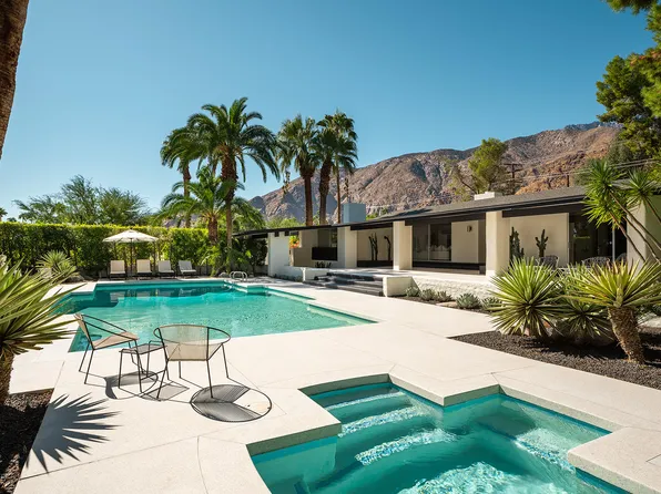 572 W Santa Elena Rd, Palm Springs, CA 92262
