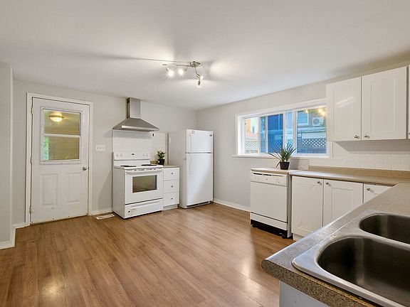 2nd image of 84 McLachlin St S