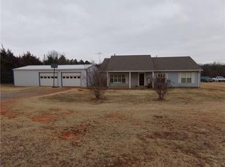 100696 Meadow Ln, Meeker, OK 74855