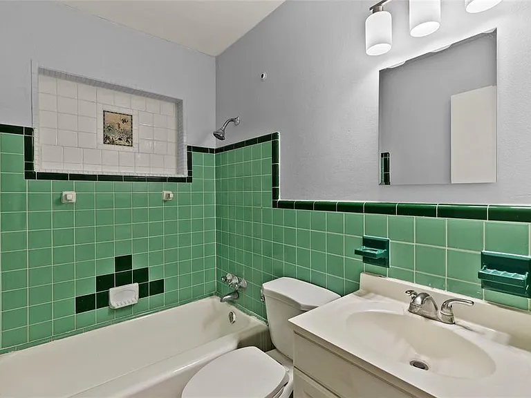 4222 18th St N — Photo 22