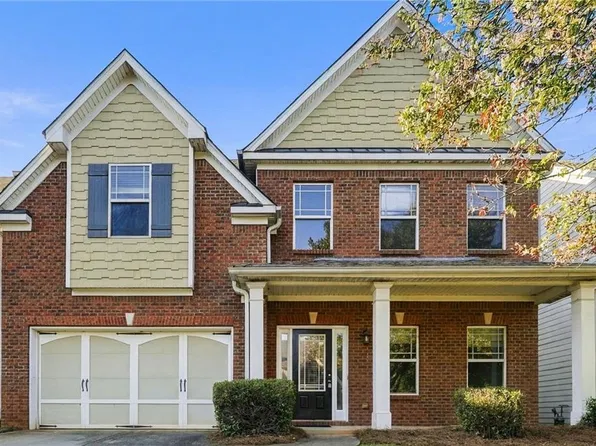 632 Lynnfield Dr, Lawrenceville, GA 30045