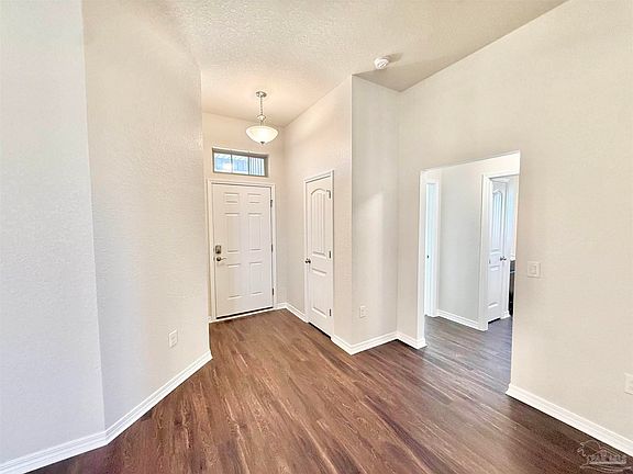 3rd image of 5757 Peach Dr