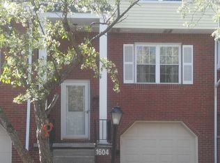 1604 Calico Ct, Bethel Park, PA