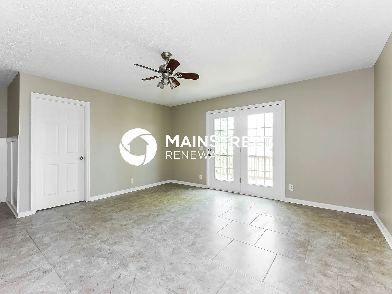 2602 Mesa Dr — Photo 4