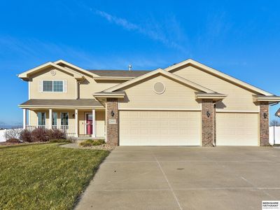 1904 Apollo Ln, Papillion, NE, 68133