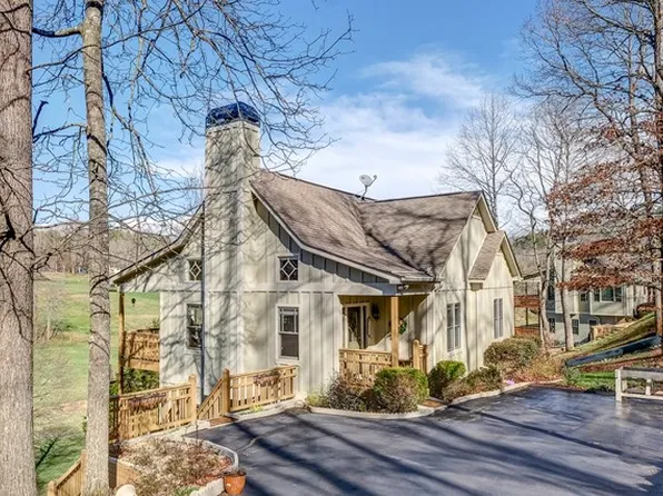 203 Evergreen Rd, Hiawassee, GA 30546
