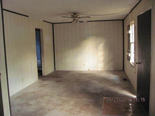 2nd image of 2020 Phillips St