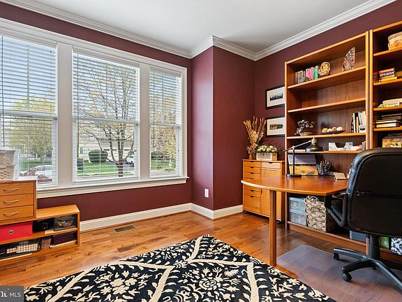 3rd image of 7192 Heron Pl