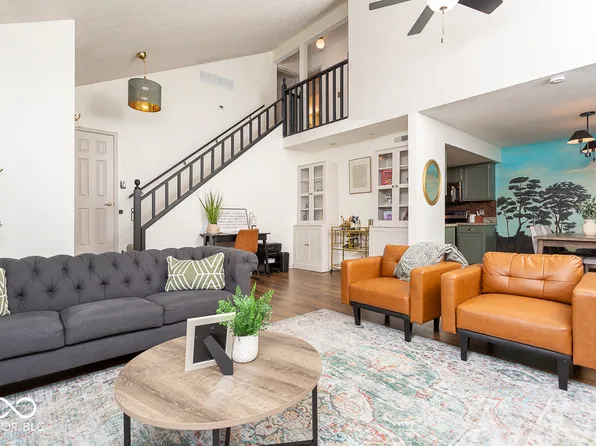 7612 Farm View Cir E, Indianapolis, IN 46256