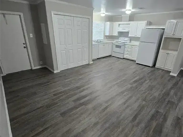 15774 Clarke Springs Dr #15774C — Photo 5